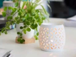 Diffuseur Porcelaine Photophore Luciole 8,8 X 8,6 Cm -Yoga Boutique diffuseur porcelaine photophore luciole 1700563740655c8b1cc34e3