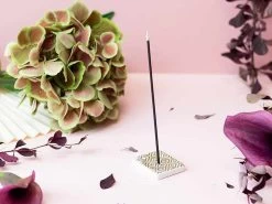 Karin Arbre Sacré Santal 40 Batonnets -Yoga Boutique karin arbre sacre santal 1669304261637f8fc512116